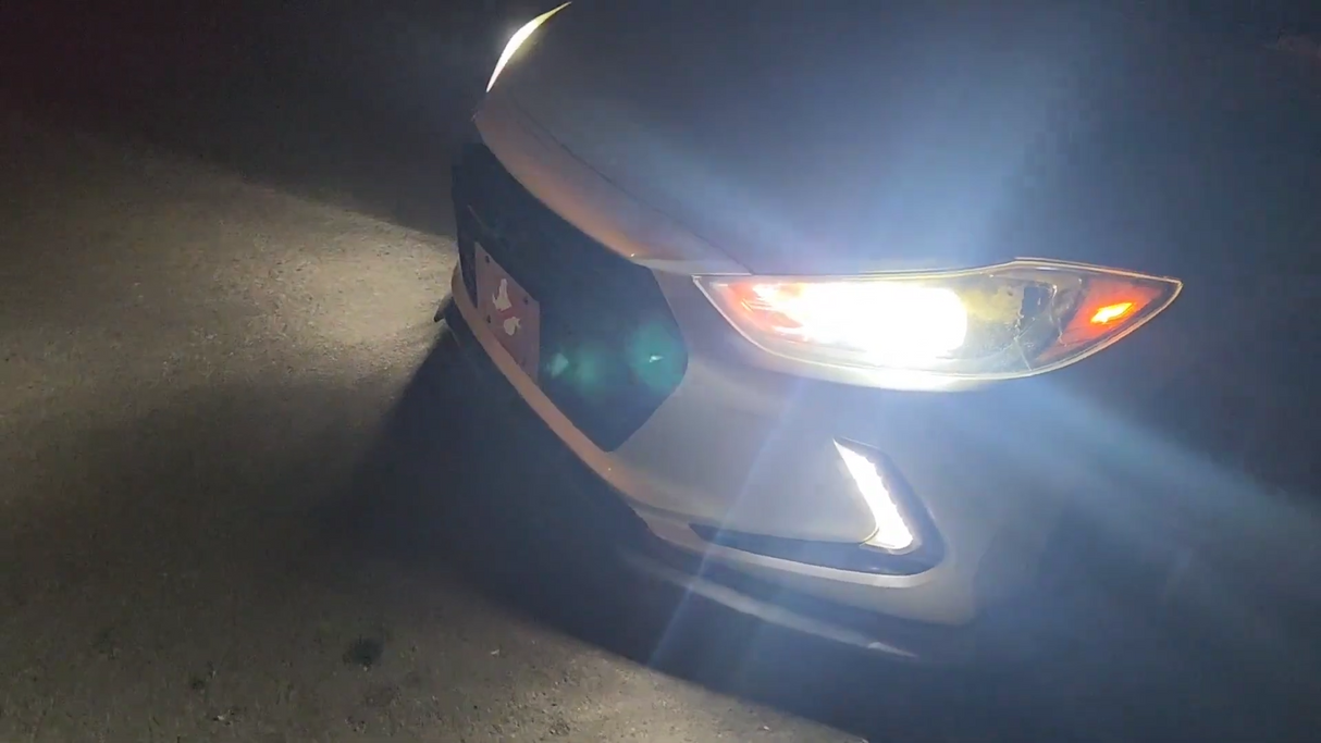 2018 Hyundai Elantra 9005 low beam