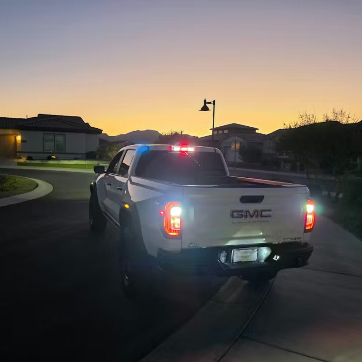 2023-2026 GMC Canyon cargo light