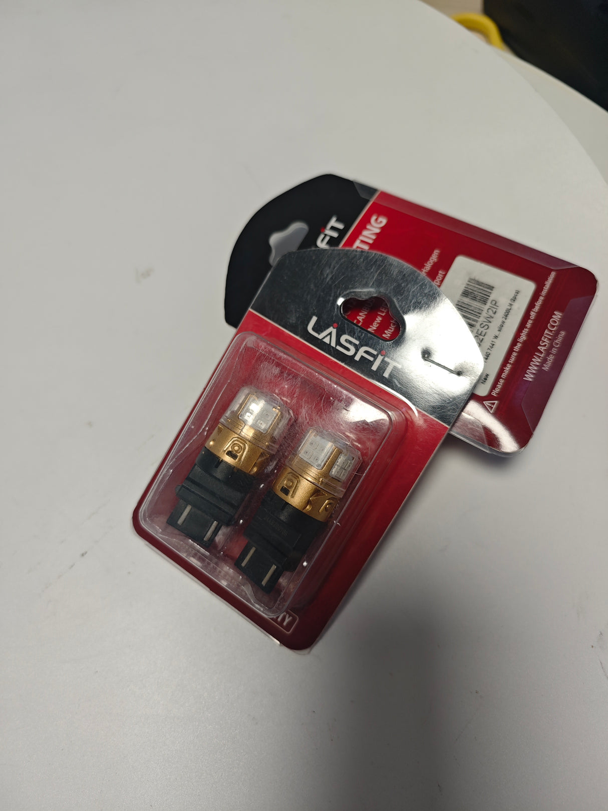 Lasfit red L2 7443 LED bulb 1