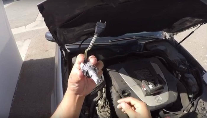 Lasfit LED H7 bulb installation