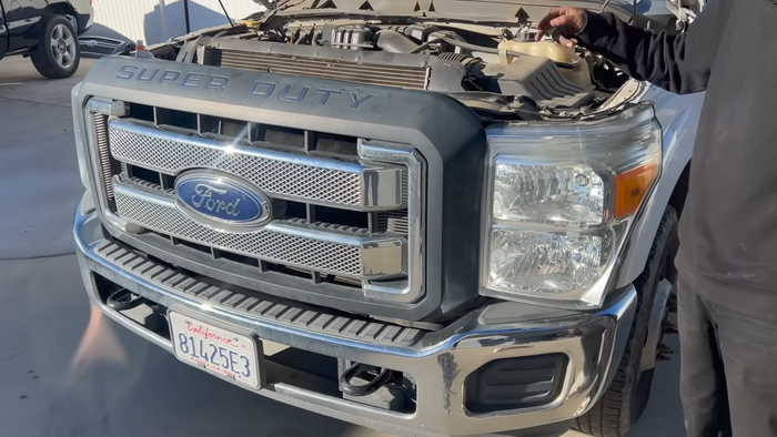 Ford F-350 Headlight Bulbs Upgrade