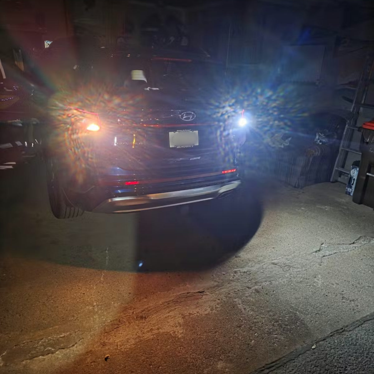 2021-2023 Hyundai Fe 921 backup Light