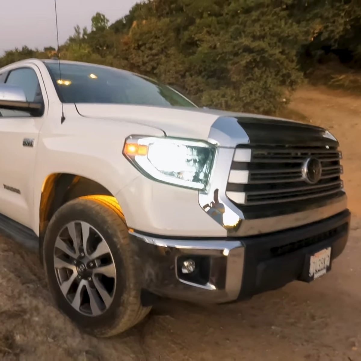 2nd Gen Toyota Tundra led headlight bulbs 04