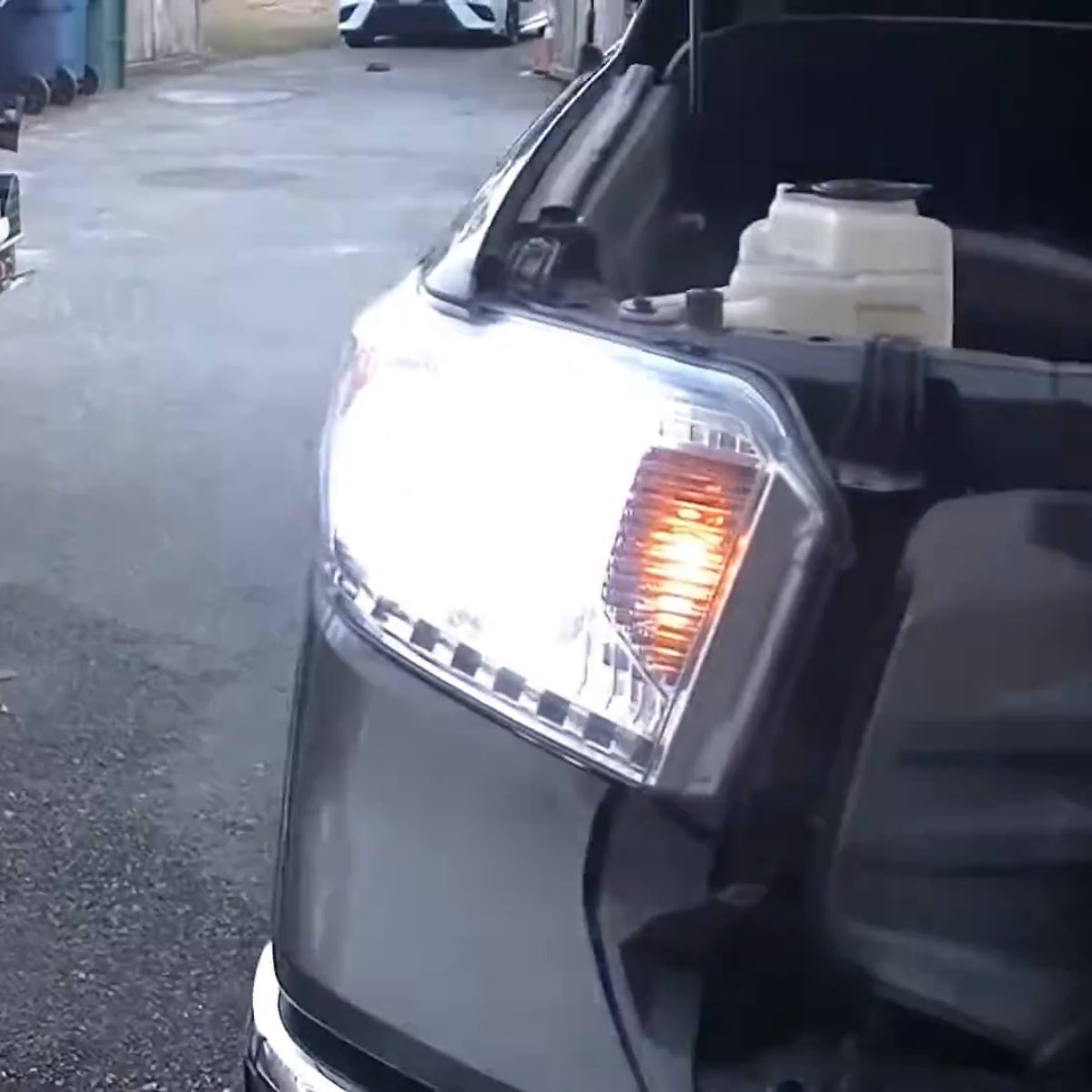 2nd Gen Toyota Tundra led headlight bulbs 06