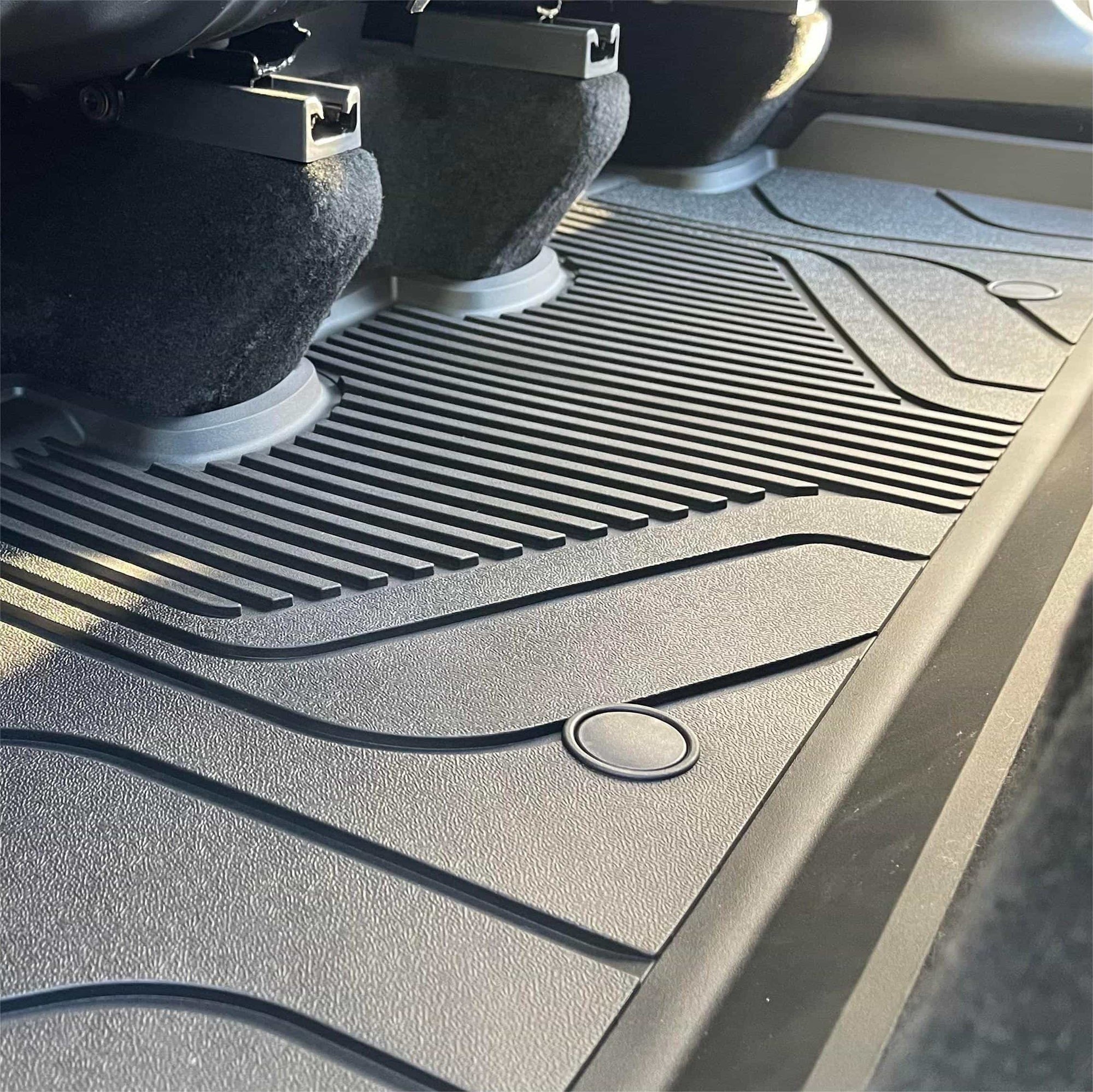 SMARTLINER All Weather Custom Fit Black 2 Row Floor Mat Liner Set  Compatible with 2022-2023 Hyundai Tucson : : Car & Motorbike