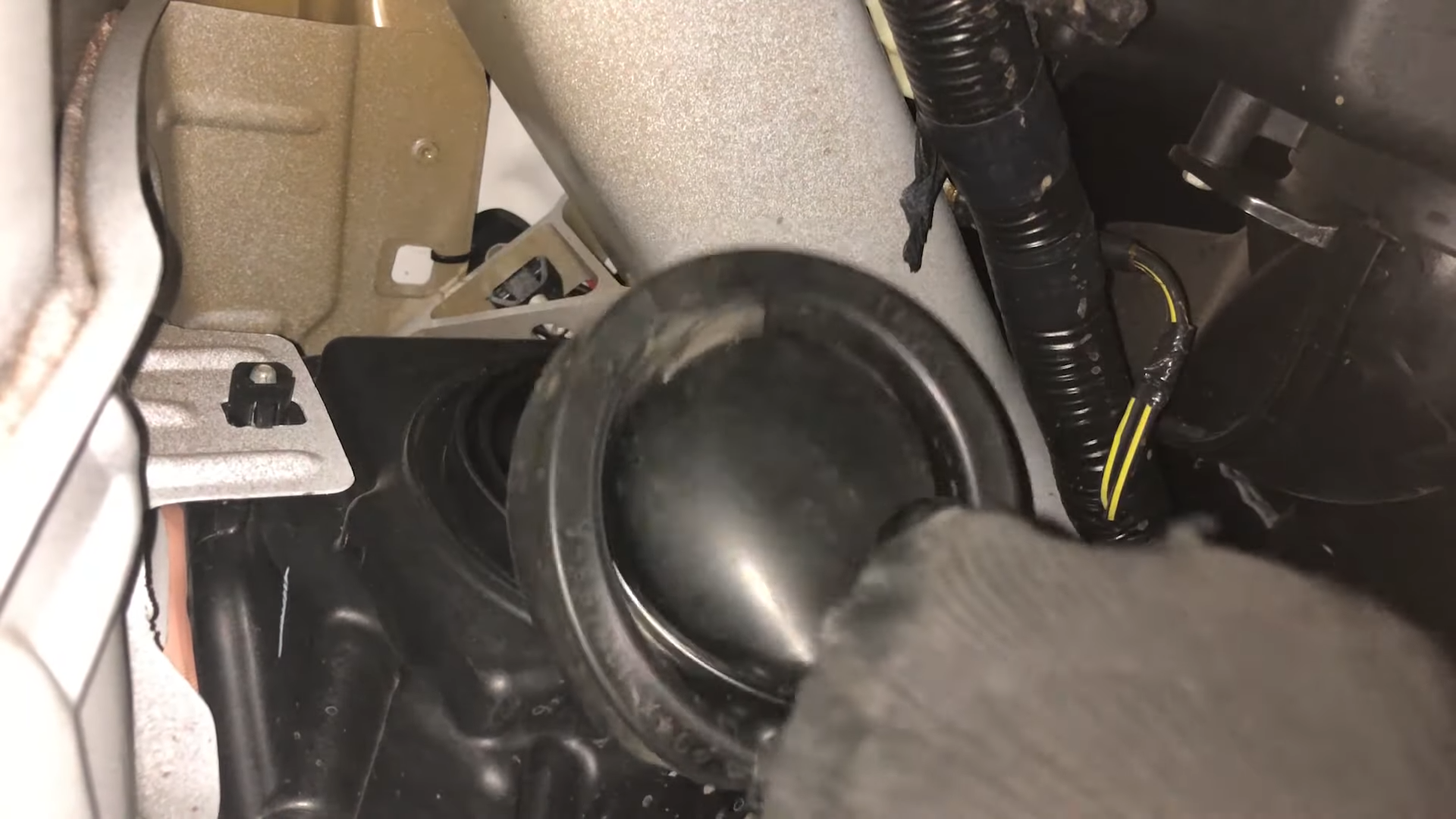 Remove the dust cover to the install Lasfit led headlights