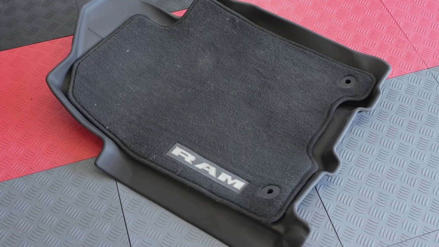 ram 2500 floor mats